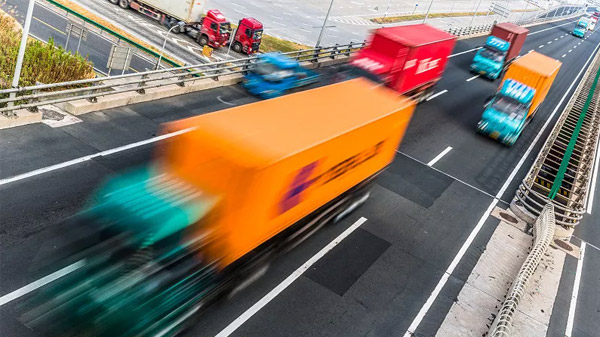 国际快递企业抢占医疗运输新高地 零下80摄氏度成为新挑战