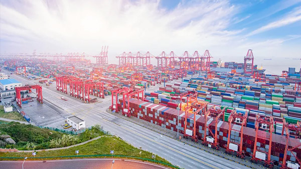 跨境物流业务激增 华人从业者抓契机谋发展